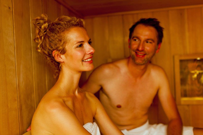 Richtig saunieren mit den Sauna-Tipps der Wellness Stars