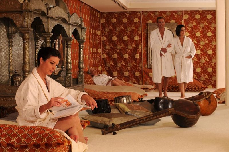 Mediterana - Relaxraum - Mensch