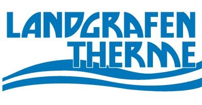 Blaues Logo für die Landgrafen Therme mit stilisiertem, modernem Text über zwei wellenförmigen blauen Linien, die an Wasser erinnern.