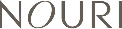 Das Bild zeigt das Wort „NOURI“ in großen, fetten Großbuchstaben in einer modernen, minimalistischen Schriftart auf weißem Hintergrund.